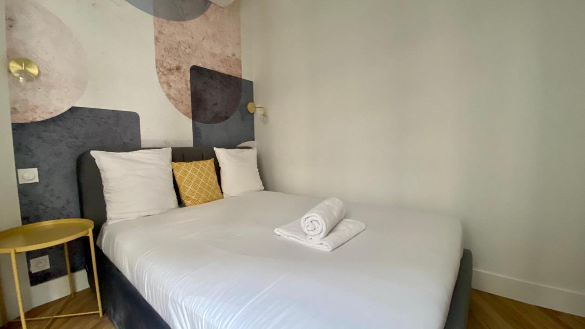 Appartement Lumineux Proche Saint-Lazare - 8P Paris Eksteriør bilde