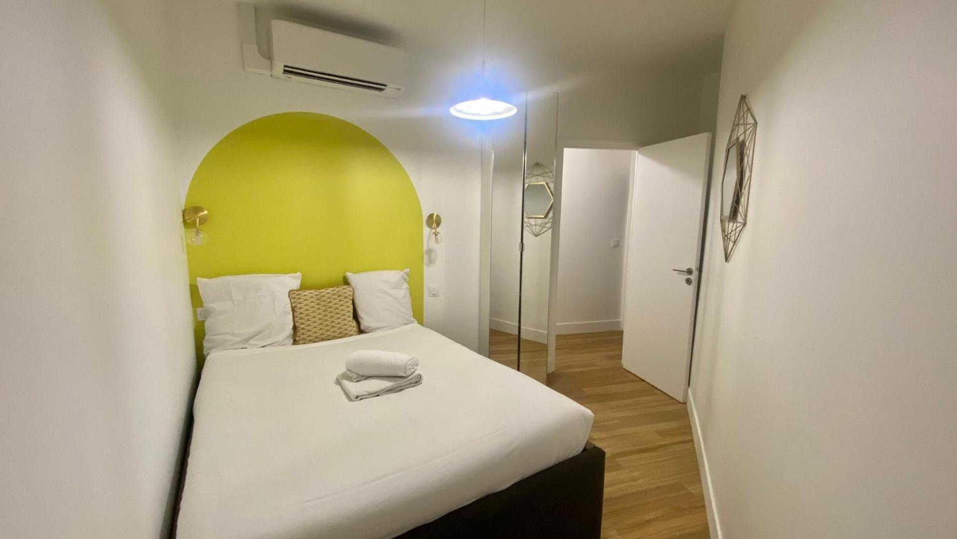 Appartement Lumineux Proche Saint-Lazare - 8P Paris Eksteriør bilde